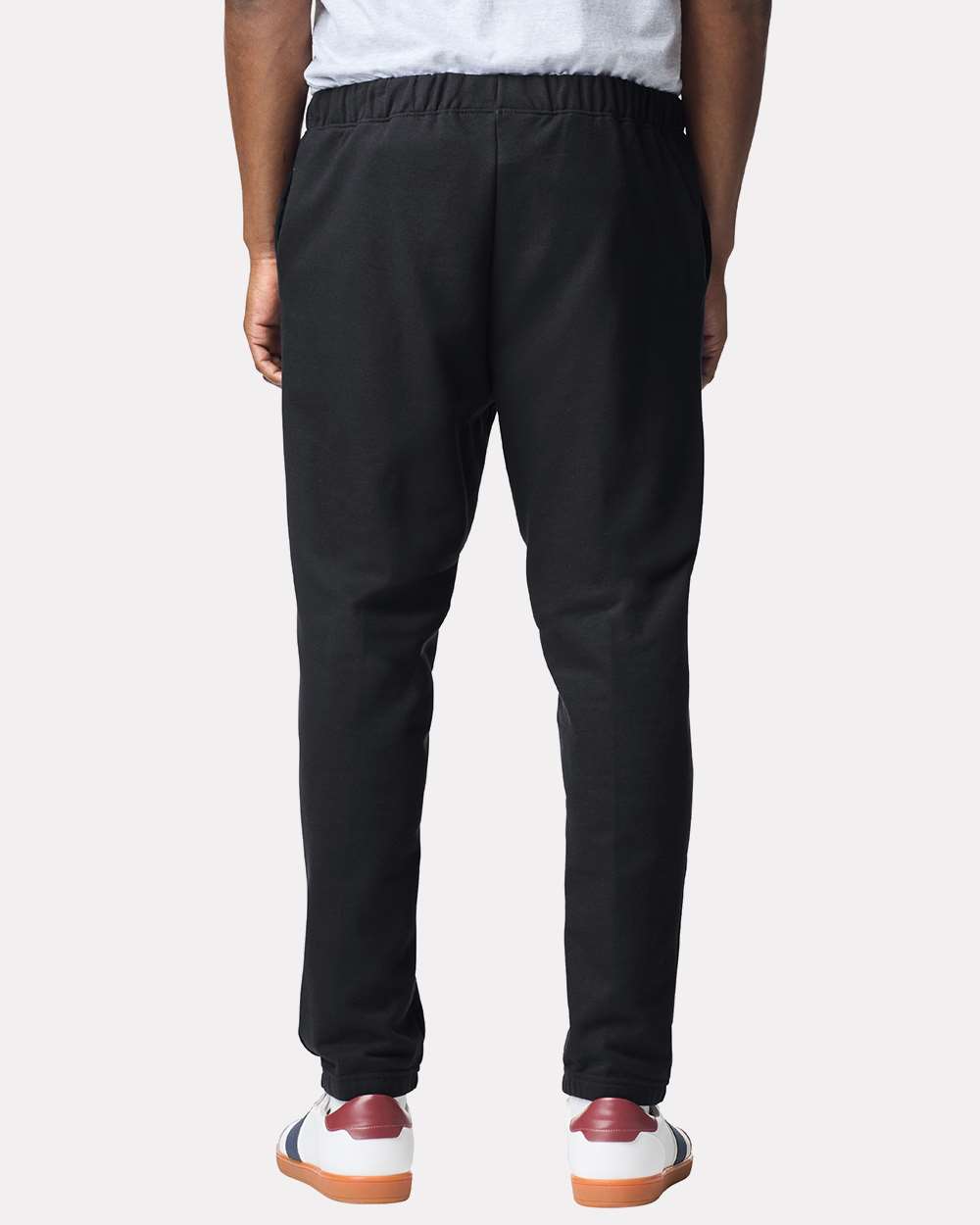 Gildan Unisex Softstyle® Midweight Pocket Sweatpants - Model Back View