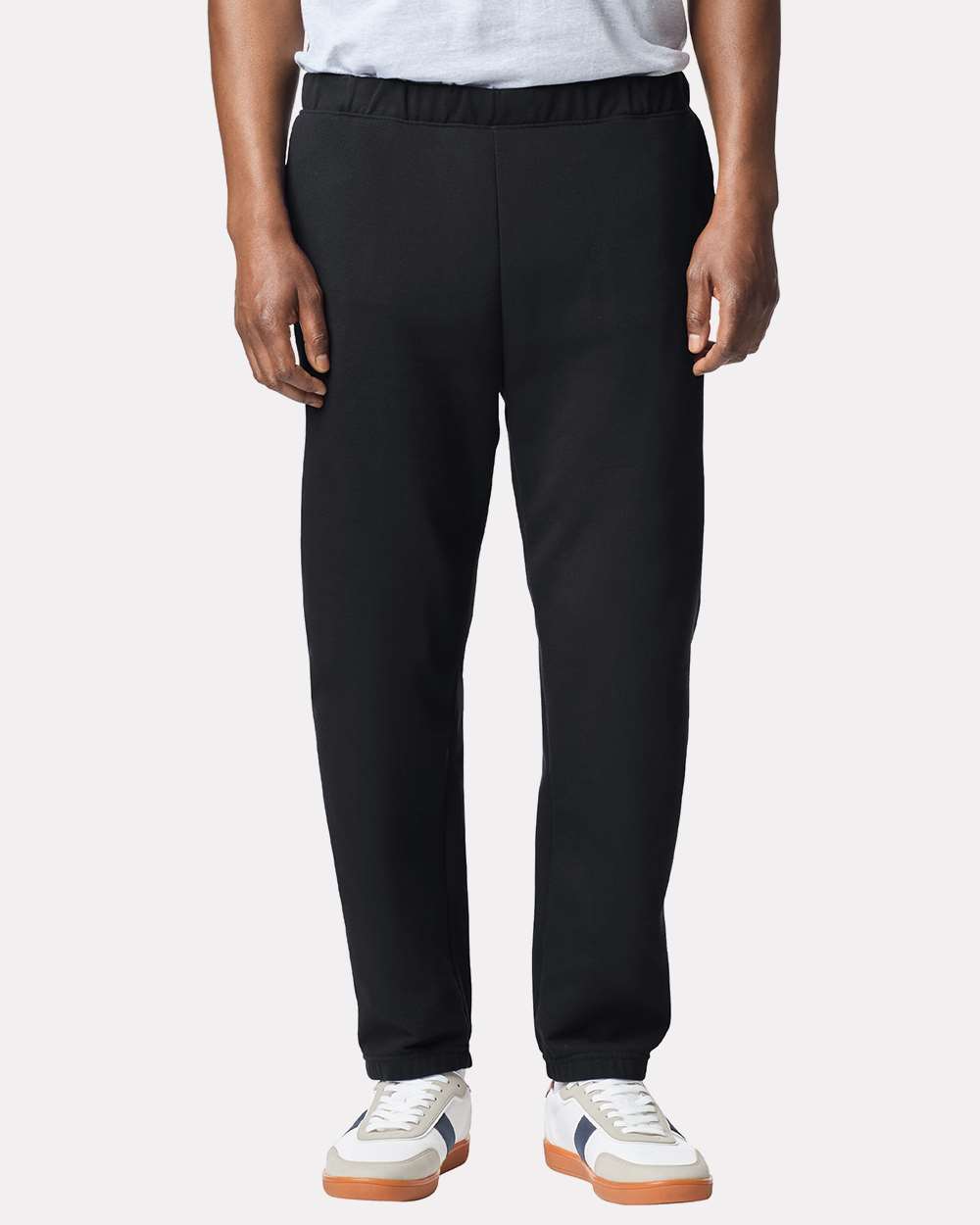 Gildan Unisex Softstyle® Midweight Pocket Sweatpants - Model Front View